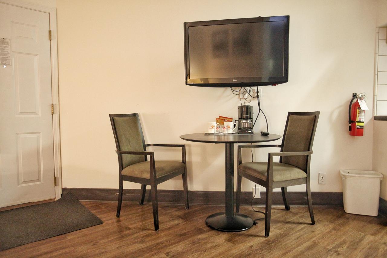 Best Budget Inn&Suites Kamloops Eksteriør billede